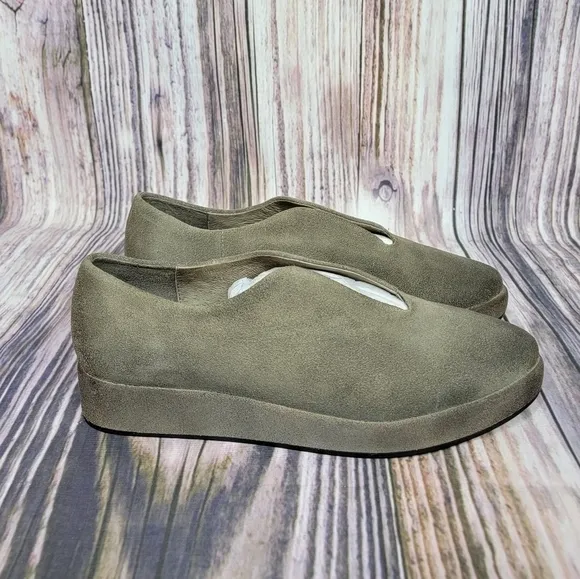 ANTELOPE Grey Nappa Oval Flatform Slip On Shoes