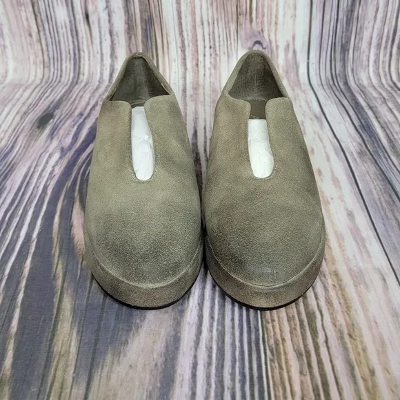 ANTELOPE Grey Nappa Oval Flatform Slip On Shoes