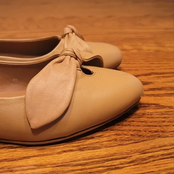 Anthropologie Beige Tan Cream Leather Bow Tie Flats Loafers Shoes Size 40