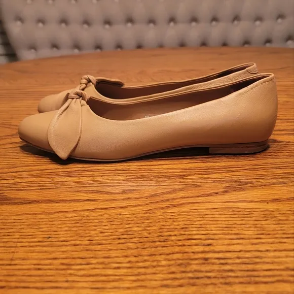 Anthropologie Beige Tan Cream Leather Bow Tie Flats Loafers Shoes Size 40