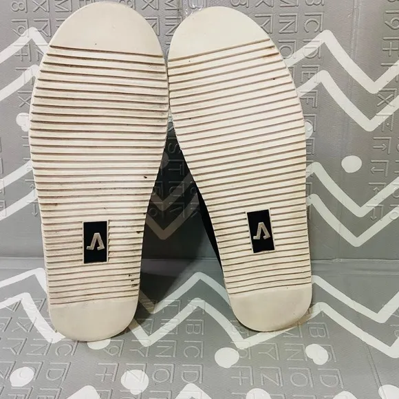 Anthropologie leather sneakers 2in1 jdual Danika