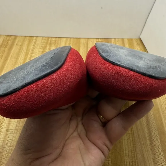Antonia Saint New York Red Fabric Flats Round Toe Slip On Shoes Size 7C