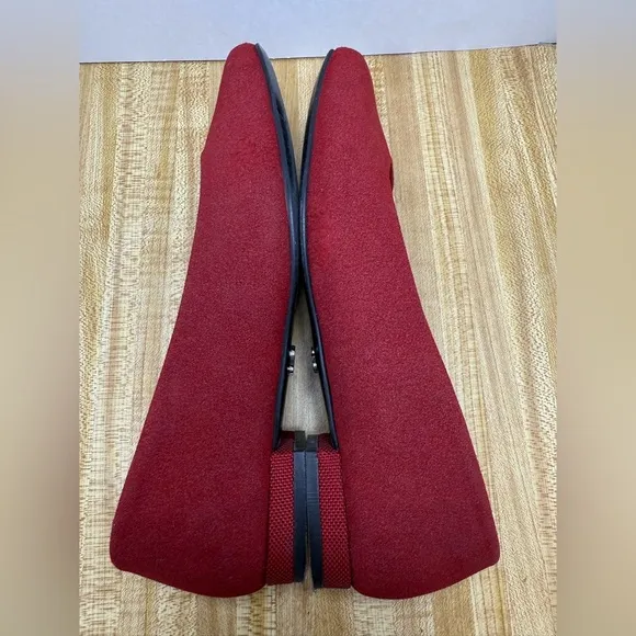 Antonia Saint New York Red Fabric Flats Round Toe Slip On Shoes Size 7C