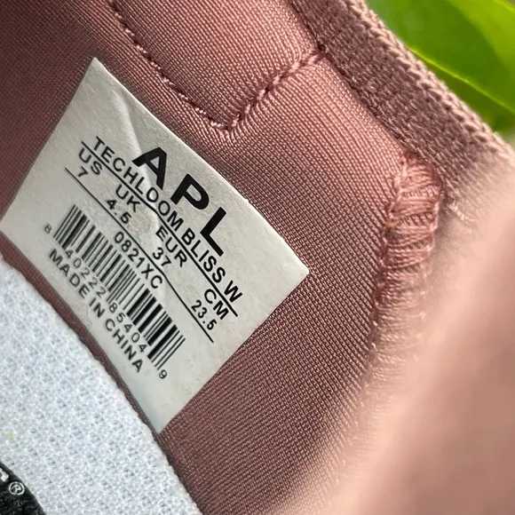 APL Athletic Propulsion Labs APL Lululemon womens size 7
