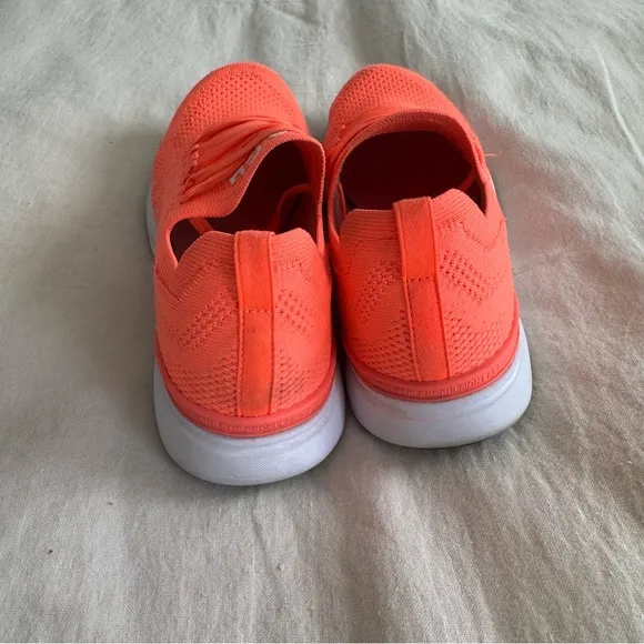 APL Techloom Breeze Magenta Sneakers