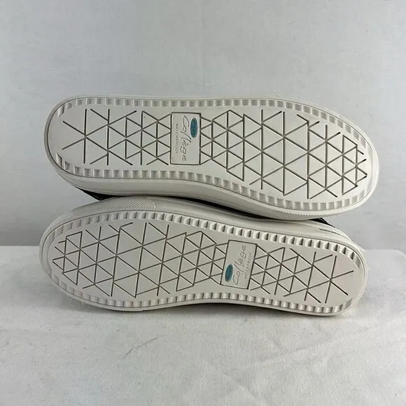 Aqua College Guliette Lace-Up Zip Sneakers- Grey Leopard Leather- Size 9.5- NIB