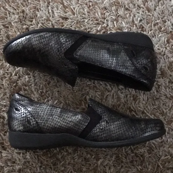 Aravon Adalyn shoes