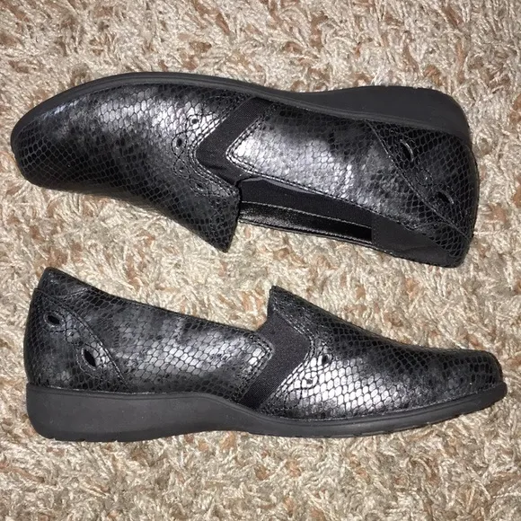 Aravon Adalyn shoes