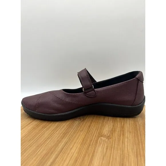 Arcopedico‎ L18 Mary Jane Flats Color Bordeaux Womens Size 42 EU/Us 10.5-11