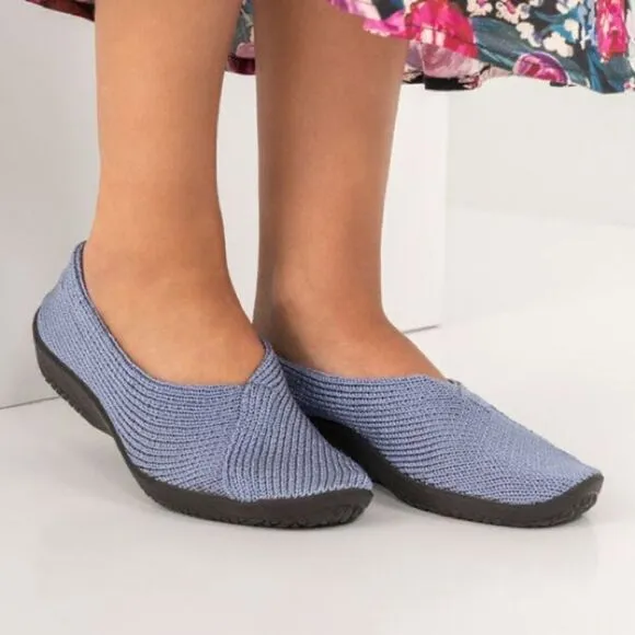 ARCOPEDICO Women’s Knit Mailu Slip On Shoes in the Size 41/ 9.5-10 US Size