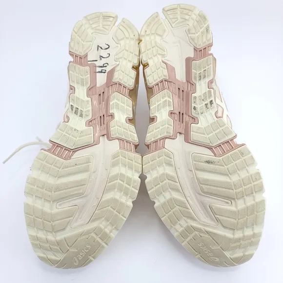 ASICS Women's GEL-Quantum 360 Size 10 Shoes 1202A088