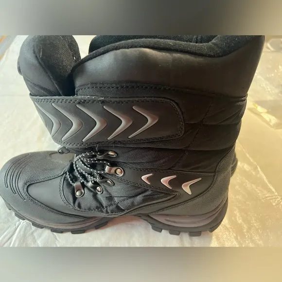 Athletech Men’s Thermolite Winter Snow Boots in Size 12