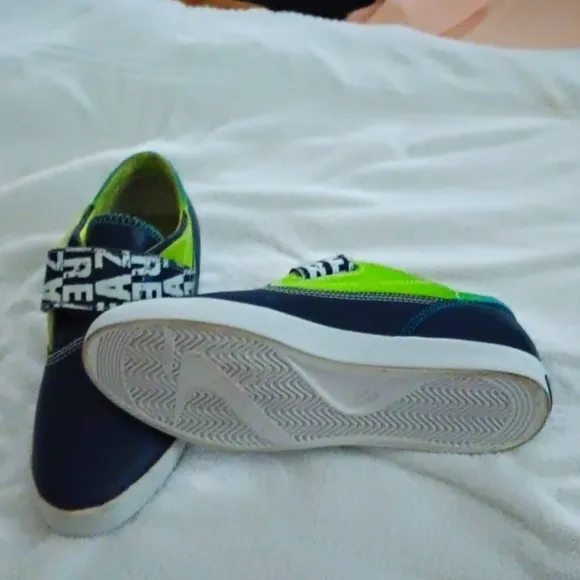 Azzure Shelly Low Skateboard Sneakers 'Blue Teen Size 7 - AZW10-01U