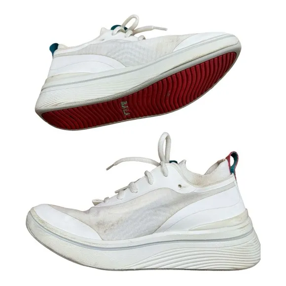 Bala Twelves Flow White Sneaker Hospital Nurse Fluid Resistant Women’s Size 6