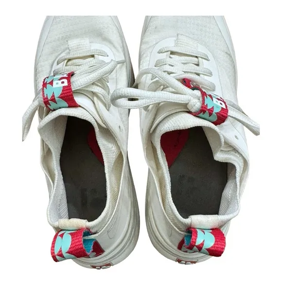 Bala Twelves Flow White Sneaker Hospital Nurse Fluid Resistant Women’s Size 6