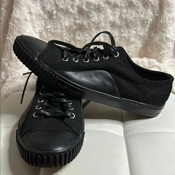 Balenciaga Black Sneakers with Textured Sole and Canvas Upper/ ZIZE 11