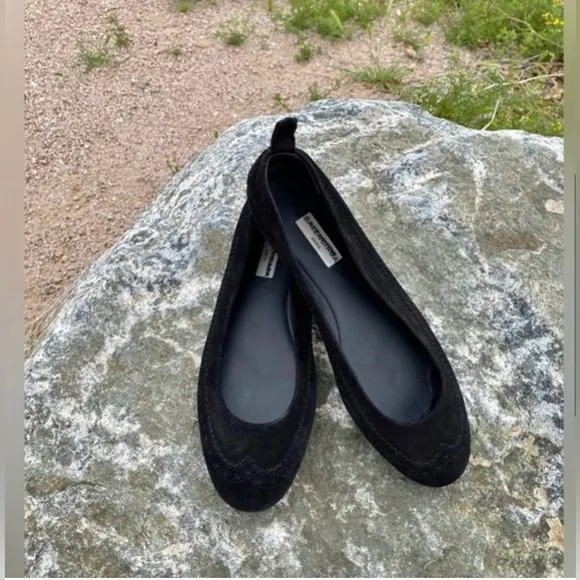 BALENCIAGA Paris‎ Black Wingtip Flats Suede Shoes