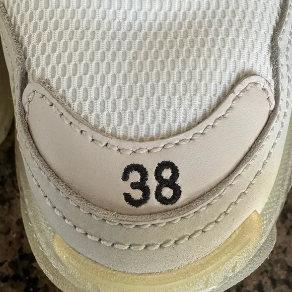 Balenciaga Triple S sneakers 38 women white Clear sole