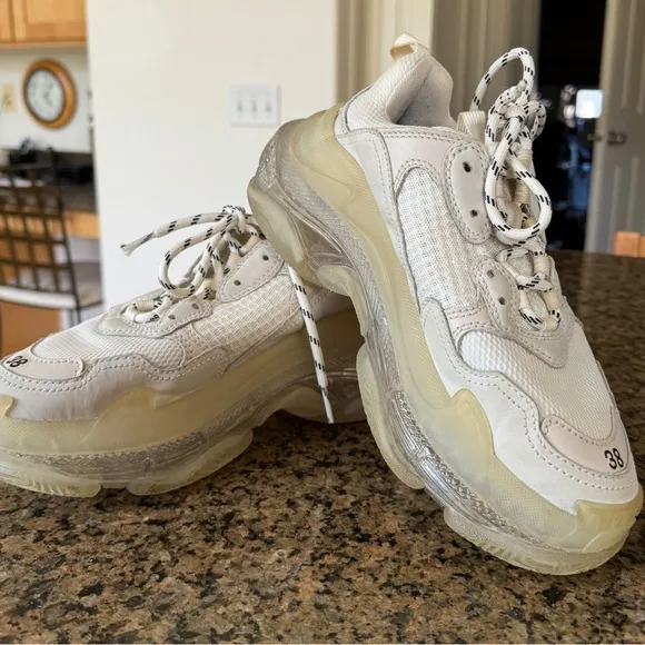 Balenciaga Triple S sneakers 38 women white Clear sole