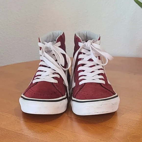 Barely Worn- VANS -Classic Skate Sk8 Hi- High Top Sneakers -Size 6.5 mens