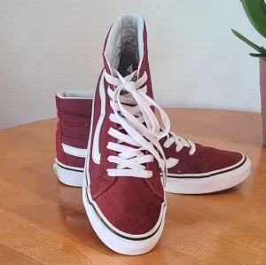 Barely Worn- VANS -Classic Skate Sk8 Hi- High Top Sneakers -Size 6.5 mens