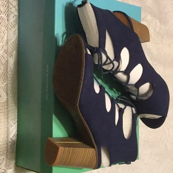 BC Vivacious Indigo Vegan V-Suede Lace Up Sandal