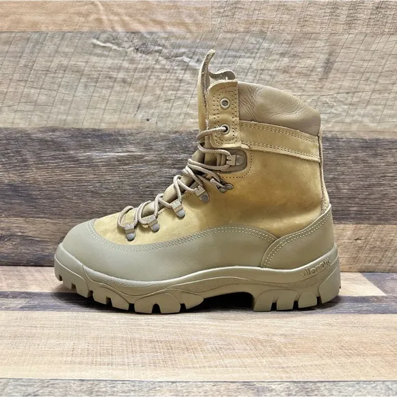 Belleville Mountain MCB 950 Gore Tex Vibram Combat Hiker Boot Khaki Size 9W NEW