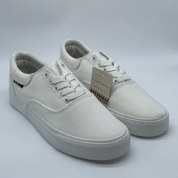 Ben Sherman lace up canvas sneakers in white