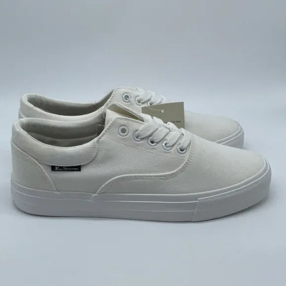 Ben Sherman lace up canvas sneakers in white