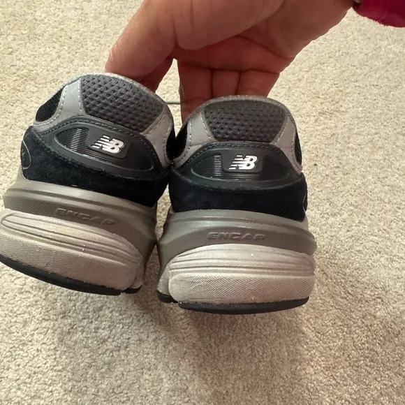 BIG KIDS' NEW BALANCE 990 V6 CASUAL SHOES size 4Y