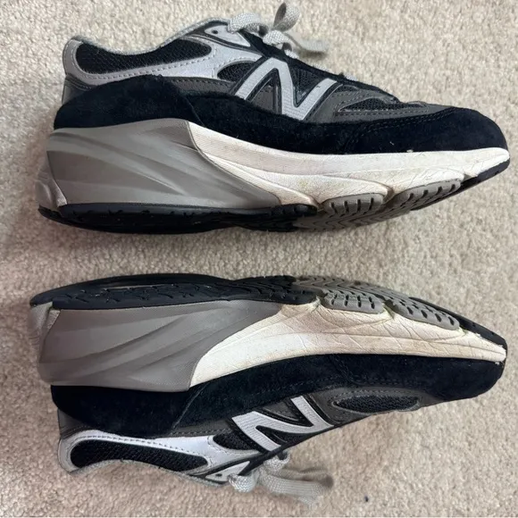 BIG KIDS' NEW BALANCE 990 V6 CASUAL SHOES size 4Y