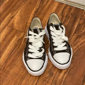 Black and White Canvas Sneakers with Rubber Sole