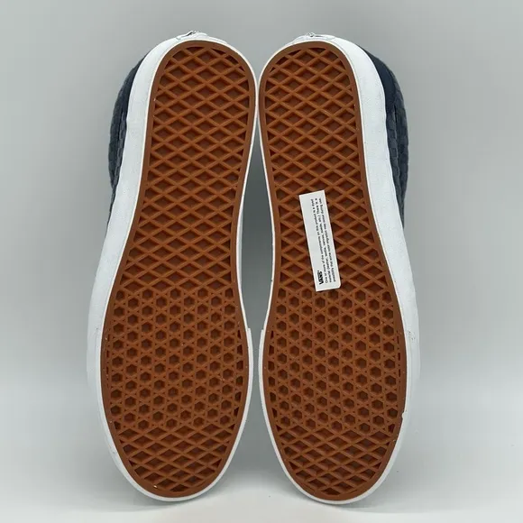 Blue and White Minimalist Sneakers with Textured Upper