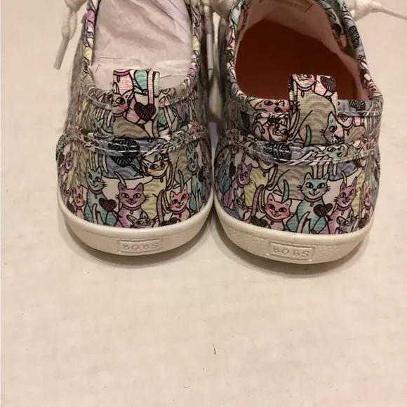 BOBS From Skechers Bobs B Knitting Hearts Women’s Sneakers Size 6.5