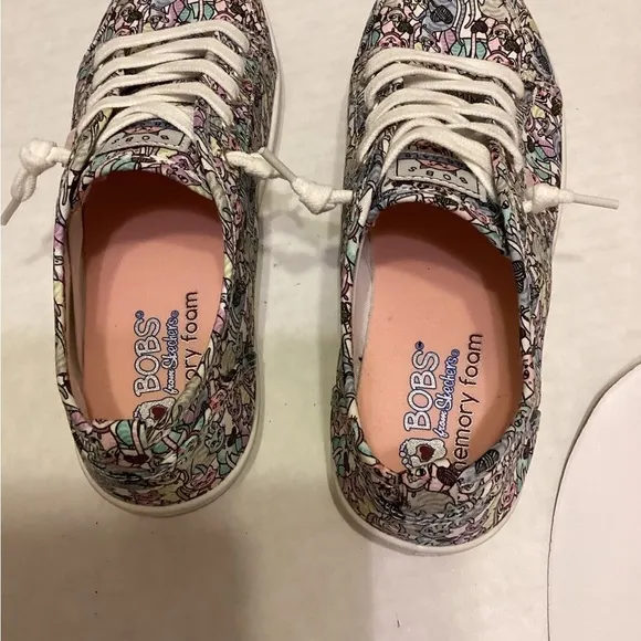 BOBS From Skechers Bobs B Knitting Hearts Women’s Sneakers Size 6.5