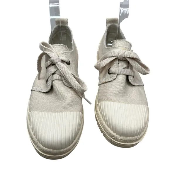 Boks by Reebok Women's Beige Canvas Sneakers 7.5