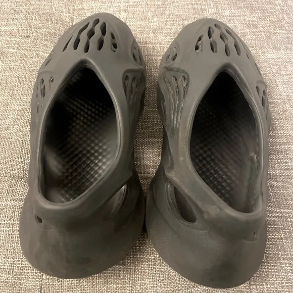Boys Adidas Foam Runners