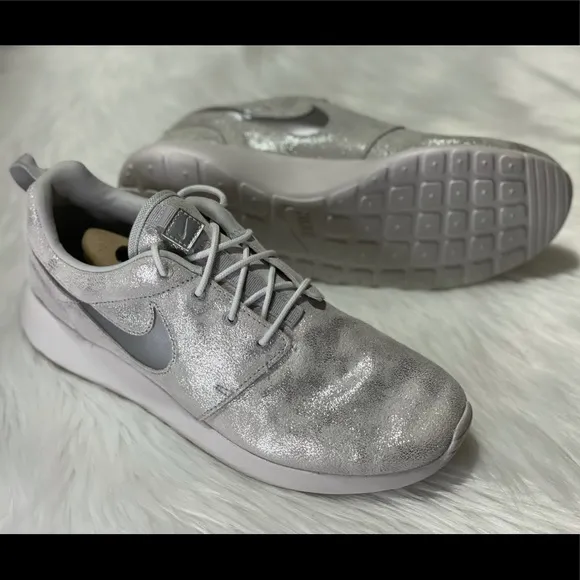 BRAND NEW RARE Nike Roshe One PRM Running Shoes