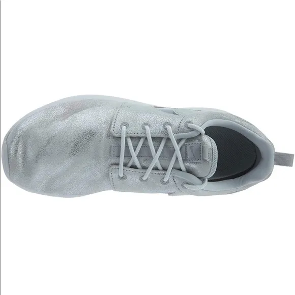 BRAND NEW RARE Nike Roshe One PRM Running Shoes