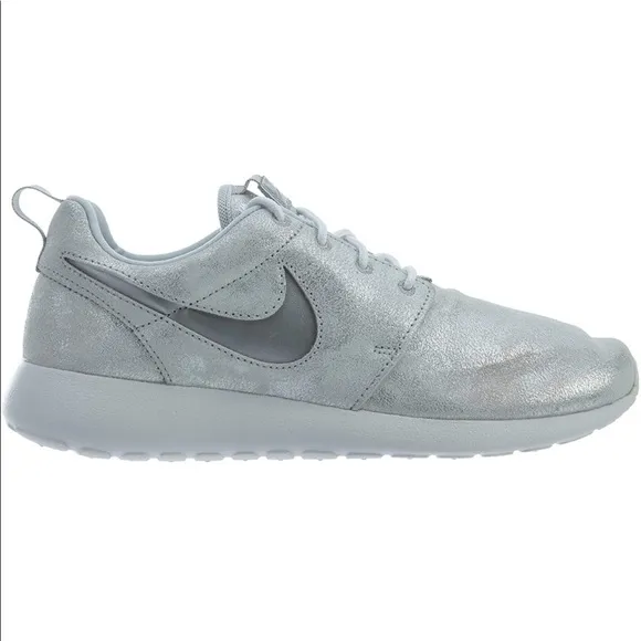 BRAND NEW RARE Nike Roshe One PRM Running Shoes