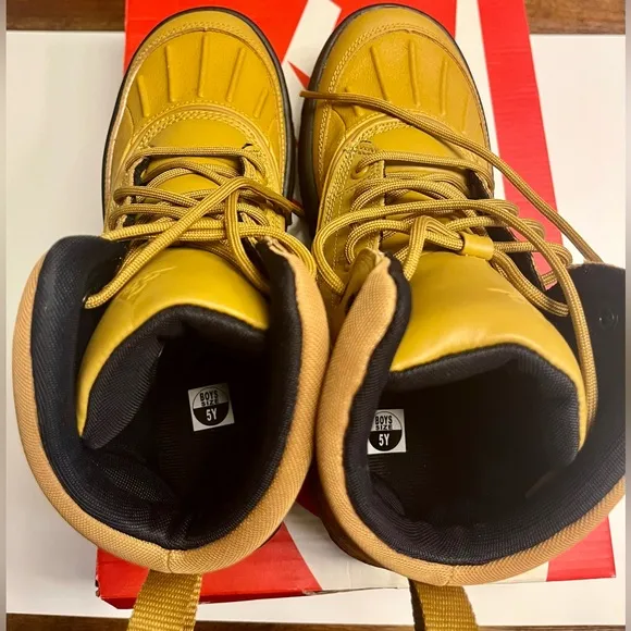 Brand new with box Nike Woodside 2 High ACG- 5Y Wheat &amp; Black-NWT