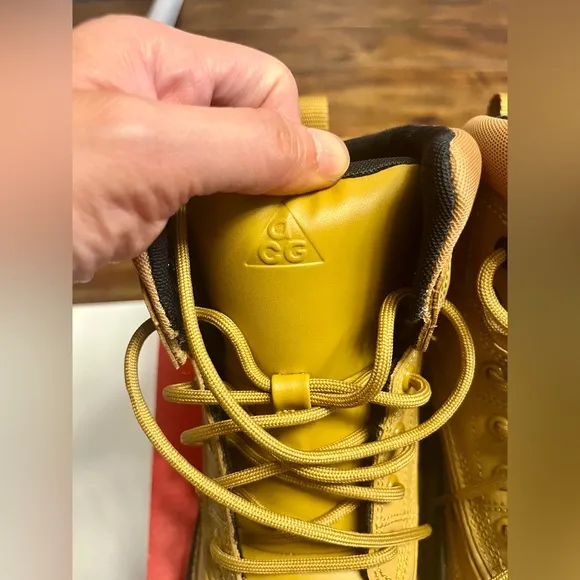 Brand new with box Nike Woodside 2 High ACG- 5Y Wheat &amp; Black-NWT
