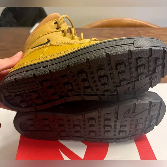 Brand new with box Nike Woodside 2 High ACG- 5Y Wheat &amp; Black-NWT