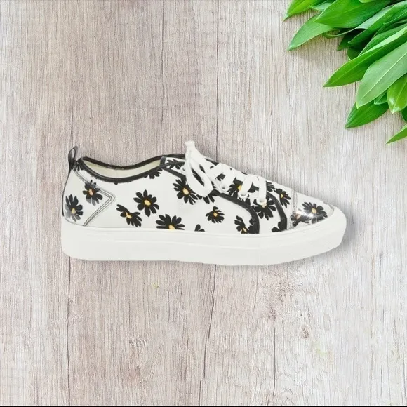Bravo Daisy Sneakers by Matisse 8.5