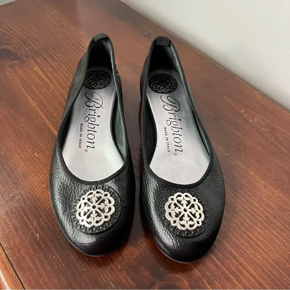 Brighton Aleta Flats Women's 8.5 Black Shoes Leather Chic Ferrara Medallion