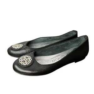 Brighton Aleta Flats Women's 8.5 Black Shoes Leather Chic Ferrara Medallion