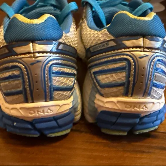 Brooks Adrenaline‎ GTS 15 Running Shoes Blue Silver 1201741B179 Womens Size 9