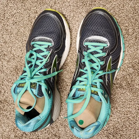 Brooks Adrenaline GTS 16 Women's Size 10.5 B Pre-owned Running Shoes Gra…