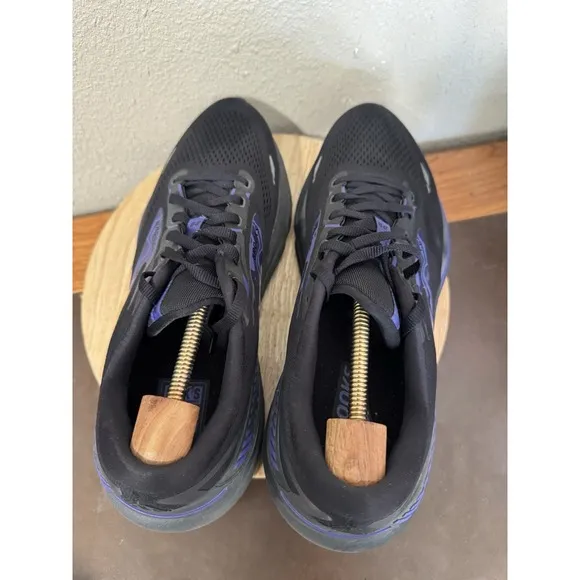 Brooks Adrenaline GTS 23 Men's Size 11 D CLEAN! Purple / Black