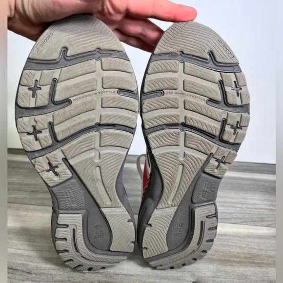 Brooks Adrenaline GTS 23 Running Shoes Sneakers Mens 9 Comfy Walking Activewear